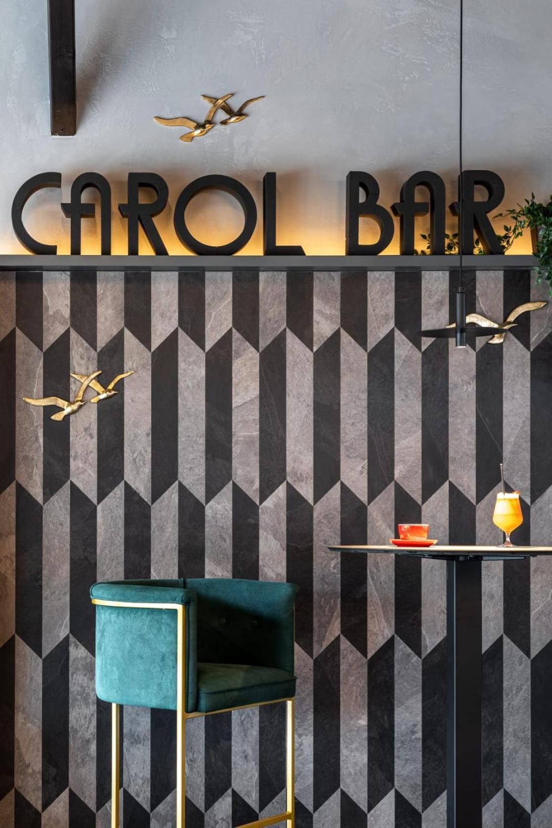 Hotel Carol - 바틀돌니 외부 사진